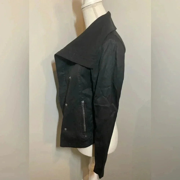 Armani Exchange Coat Black Asymmetrical Jacket Women’s Size Small MSRP $299 - Picture 4 of 10